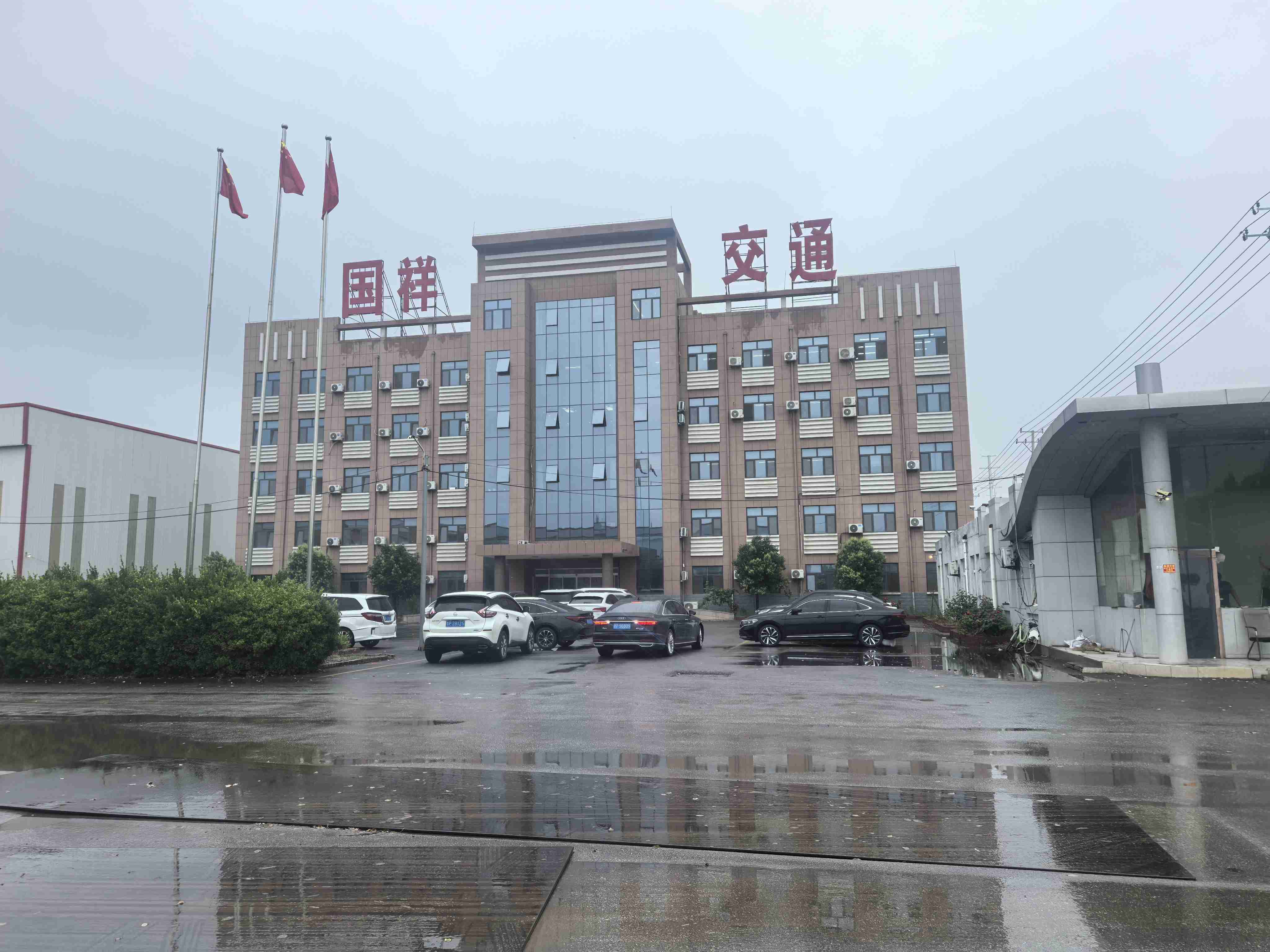 潮州市国祥交通波形护栏浸塑波形护栏 - 哪里好